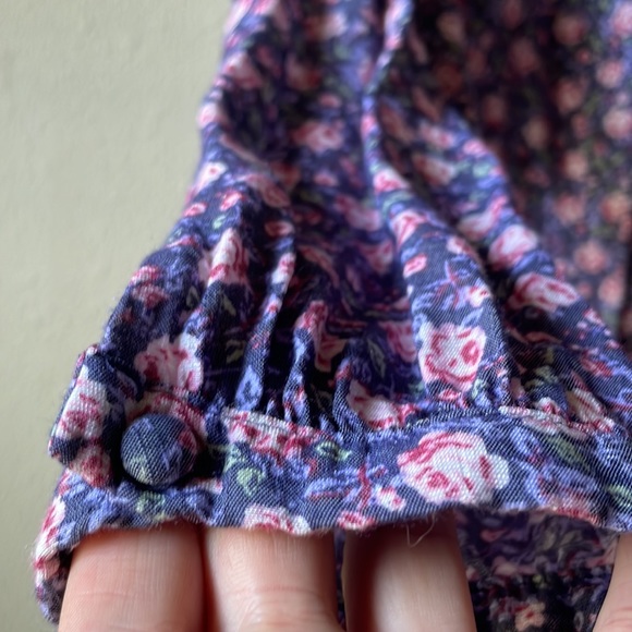 Vintage floral printed ruffle long sleeve button down blouse - Picture 4 of 6